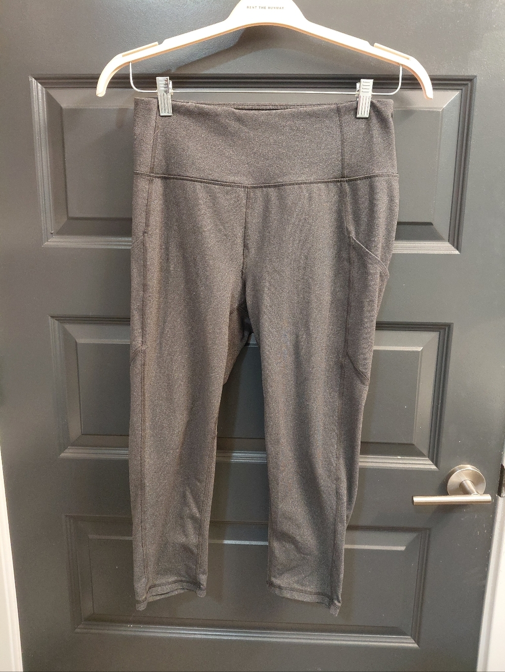 Tek Gear Grey Athletic Capri Leggings with Side Pocket